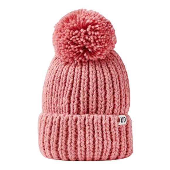 Urban Outfitters Accessories - Urban outfitters Chunky knit beanie-pompom NWT